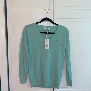 NEW WITH TAGS Vineyard Vines Cotton V-neck Sweater